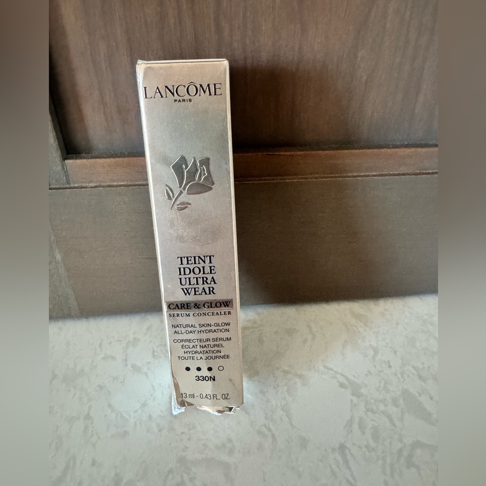 Lancome Teint Idole Ultra Wear Care & Glow Serum Concealer 330N - Champagne